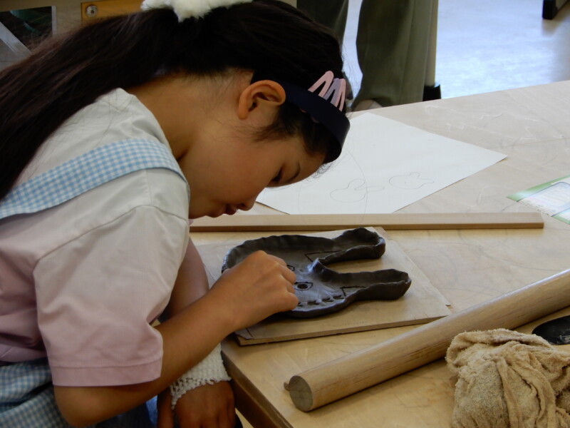 親子で板作りのお皿を作ろう！